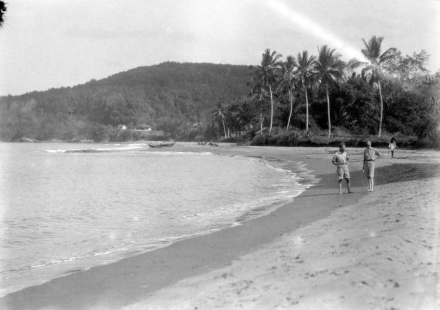  Pantai Palabuhan Ratu 1920